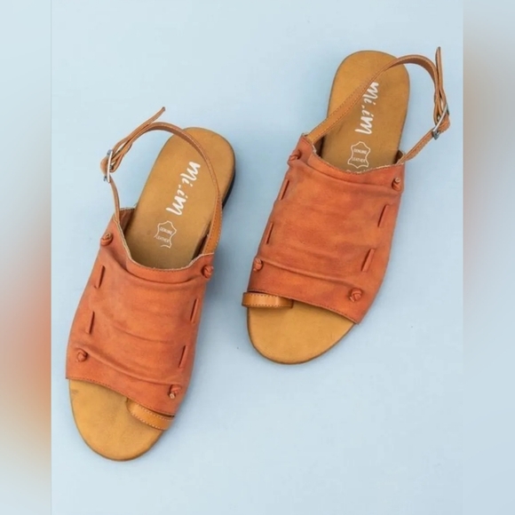 Mi'iM Nikki Sandals - Picture 4 of 5